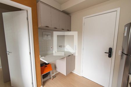 Sala/cozinha de apartamento à venda com 1 quarto, 24m² em Sé, São Paulo