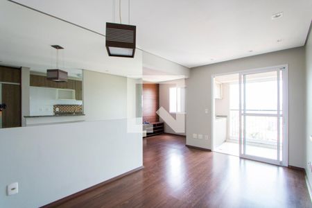 Sala de apartamento à venda com 2 quartos, 60m² em Vila Vitória, Santo André