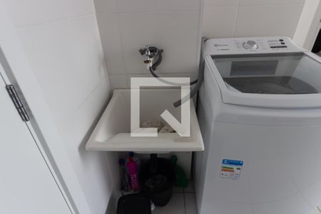 Sala/Cozinha de apartamento à venda com 2 quartos, 38m² em Itaquera, São Paulo