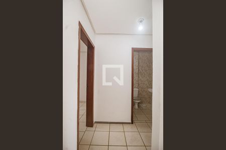 Corredor de apartamento para alugar com 2 quartos, 50m² em Cavalhada, Porto Alegre