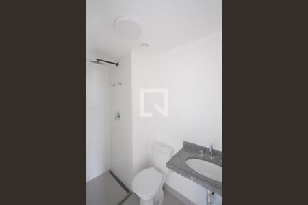 Banheiro de apartamento para alugar com 1 quarto, 22m² em Santo Amaro, São Paulo