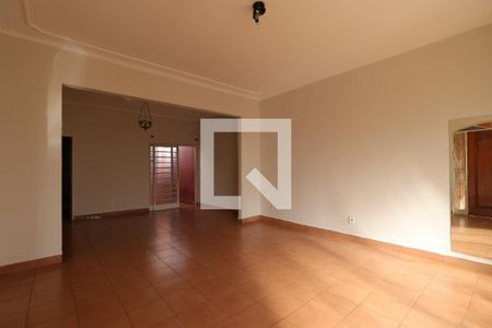 Sala de casa para alugar com 4 quartos, 145m² em Vila Maria Luiza, Ribeirão Preto