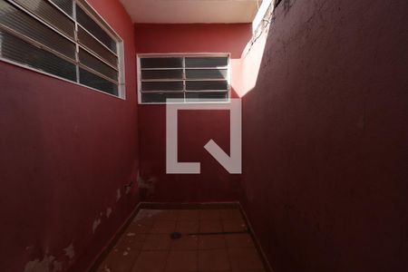 Clarabóia de casa para alugar com 4 quartos, 145m² em Vila Maria Luiza, Ribeirão Preto