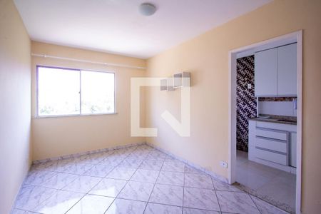 Sala de apartamento para alugar com 2 quartos, 60m² em Colubandê, São Gonçalo