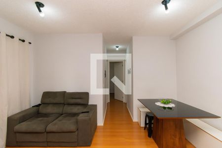 Sala de apartamento para alugar com 2 quartos, 40m² em Vila Ema, São Paulo