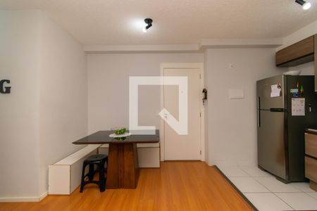 Sala de apartamento para alugar com 2 quartos, 40m² em Vila Ema, São Paulo