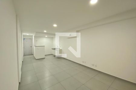 Sala/Quarto de kitnet/studio à venda com 1 quarto, 35m² em Centro, Rio de Janeiro