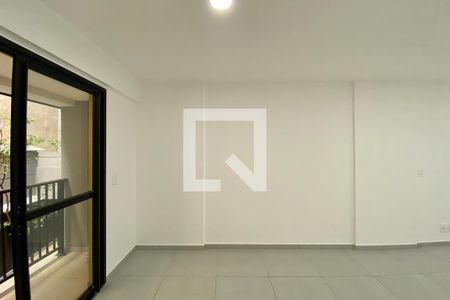 Sala/Quarto de kitnet/studio à venda com 1 quarto, 35m² em Centro, Rio de Janeiro