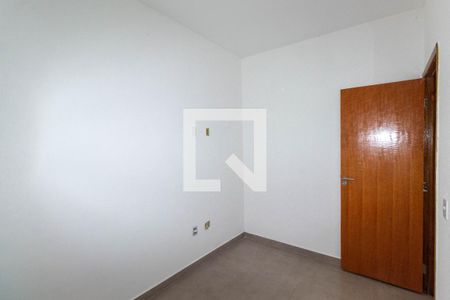 Quarto 1 de apartamento para alugar com 2 quartos, 38m² em Vila Marieta, São Paulo