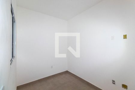 Quarto 1 de apartamento para alugar com 2 quartos, 38m² em Vila Marieta, São Paulo