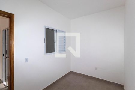 Quarto 1 de apartamento para alugar com 2 quartos, 38m² em Vila Marieta, São Paulo