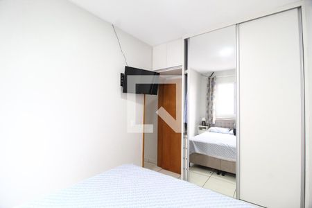 Quarto 2 de apartamento para alugar com 2 quartos, 60m² em Pacaembu, Uberlândia