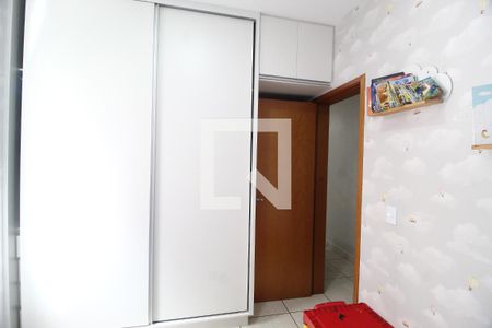 Quarto 1 de apartamento para alugar com 2 quartos, 60m² em Pacaembu, Uberlândia