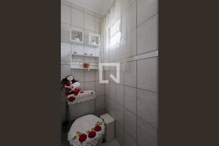 Lavabo de casa de condomínio para alugar com 2 quartos, 120m² em Vila Espanhola, São Paulo