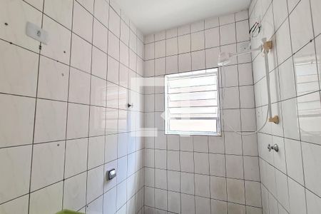 Banheiro de casa para alugar com 1 quarto, 40m² em Jardim Haia do Carrao, São Paulo