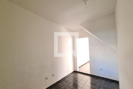 Quarto de casa para alugar com 1 quarto, 40m² em Jardim Haia do Carrao, São Paulo