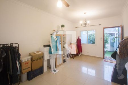 Sala de casa à venda com 3 quartos, 110m² em Santo Amaro, São Paulo