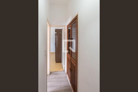 Corredor de apartamento para alugar com 2 quartos, 68m² em Engenho Novo, Rio de Janeiro