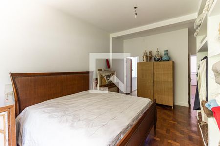 Casa à venda com 400m², 3 quartos e 10 vagas Casa à venda com 400m², 3 quartos e 10 vagasQuarto da Suíte 2