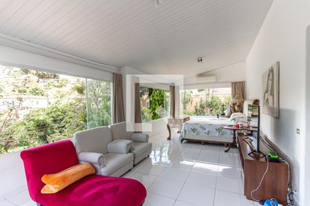 Casa à venda com 400m², 3 quartos e 10 vagas Casa à venda com 400m², 3 quartos e 10 vagasQuarto da Suíte 3