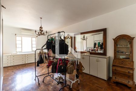 Casa à venda com 400m², 3 quartos e 10 vagas Casa à venda com 400m², 3 quartos e 10 vagasCloset da Suíte 3