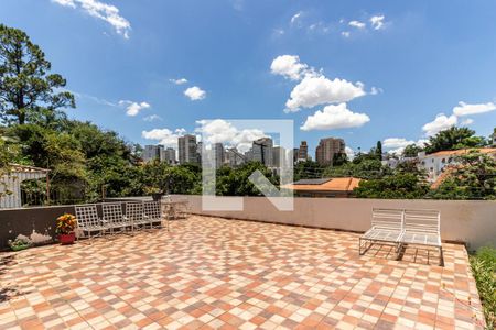 Casa à venda com 400m², 3 quartos e 10 vagas Casa à venda com 400m², 3 quartos e 10 vagasVaranda Frontal