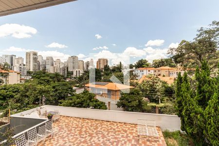 Casa à venda com 400m², 3 quartos e 10 vagas Casa à venda com 400m², 3 quartos e 10 vagasVista da Suíte 3