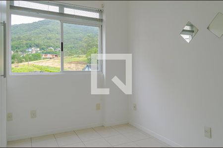 Quarto de apartamento para alugar com 2 quartos, 75m² em Itacorubi, Florianópolis