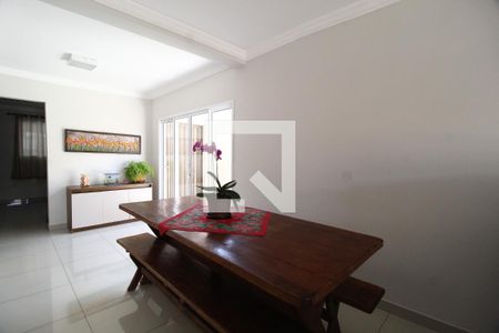 Sala de Jantar de casa para alugar com 3 quartos, 170m² em Segismundo Pereira, Uberlândia