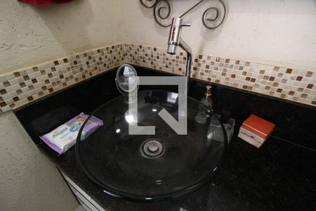 Lavabo de casa para alugar com 3 quartos, 170m² em Segismundo Pereira, Uberlândia