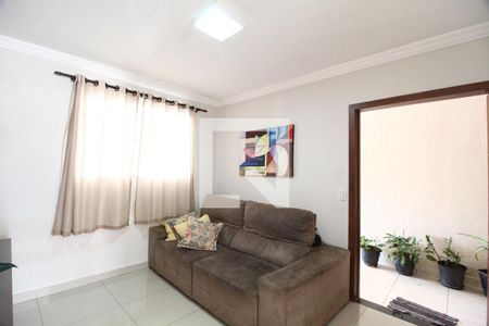 Sala de casa para alugar com 3 quartos, 170m² em Segismundo Pereira, Uberlândia