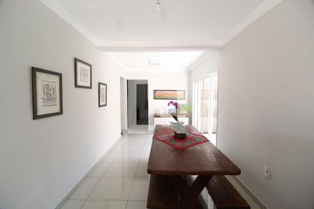 Sala de Jantar de casa para alugar com 3 quartos, 170m² em Segismundo Pereira, Uberlândia