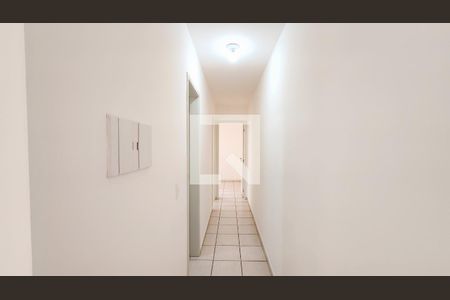 Corredor de apartamento para alugar com 2 quartos, 60m² em Medeiros, Jundiaí