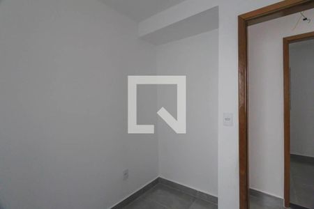 Quarto 1 de apartamento para alugar com 2 quartos, 35m² em Cidade Continental, São Paulo