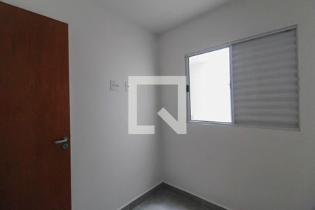 Quarto 1 de apartamento para alugar com 2 quartos, 35m² em Cidade Continental, São Paulo