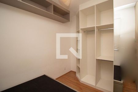 Quarto 2 de apartamento para alugar com 2 quartos, 32m² em Vila Anastácio, São Paulo