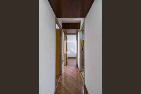 Corredor  de apartamento à venda com 3 quartos, 94m² em Vila Andrade, São Paulo