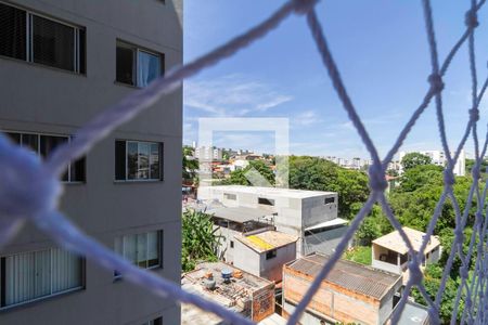 Vista da sala de apartamento para alugar com 2 quartos, 45m² em Bom Jesus, Contagem