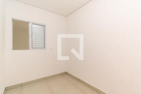 Quarto 2 de casa para alugar com 2 quartos, 50m² em Vila Antonieta, São Paulo