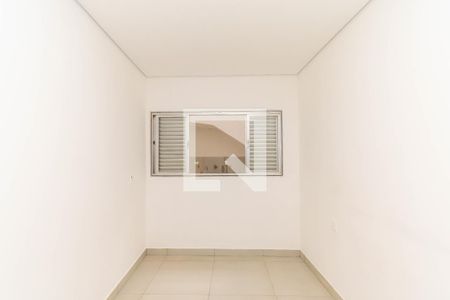 Quarto 1 de casa para alugar com 2 quartos, 50m² em Vila Antonieta, São Paulo