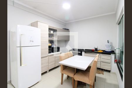 Cozinha de casa para alugar com 2 quartos, 150m² em Vila Nova Carolina, São Paulo