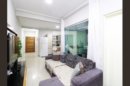 Sala de casa para alugar com 2 quartos, 150m² em Vila Nova Carolina, São Paulo