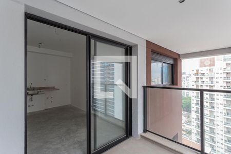 Varanda de kitnet/studio à venda com 1 quarto, 33m² em Indianópolis, São Paulo