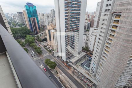 Vista da Rua de kitnet/studio à venda com 1 quarto, 39m² em Indianópolis, São Paulo