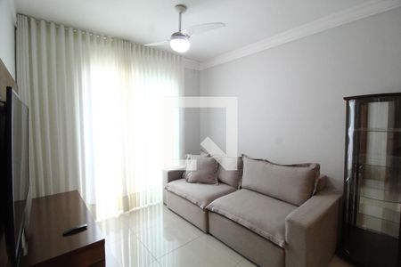 Sala de apartamento para alugar com 3 quartos, 82m² em Santa Mônica, Uberlândia