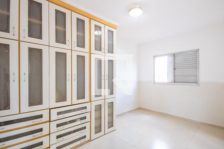 Quarto 2 de apartamento para alugar com 2 quartos, 70m² em Km 18, Osasco