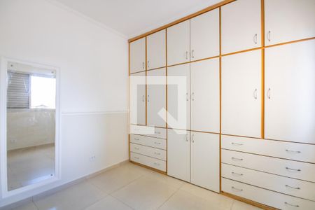 Quarto 1 de apartamento para alugar com 2 quartos, 70m² em Km 18, Osasco