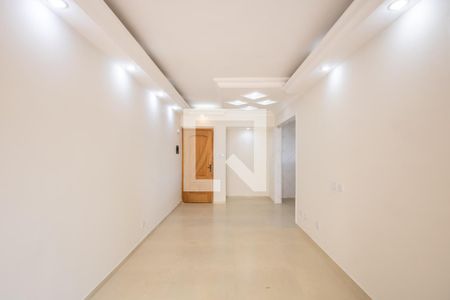 Sala de apartamento para alugar com 2 quartos, 70m² em Km 18, Osasco