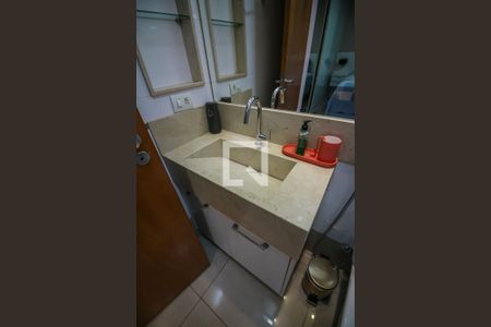 Banheiro de apartamento para alugar com 1 quarto, 380m² em Qi 23, Brasília