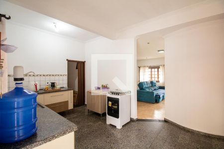 Casa para alugar com 380m², 6 quartos e 2 vagas Casa para alugar com 380m², 6 quartos e 2 vagasCozinha